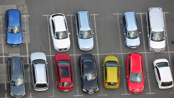PARKPLATZ
